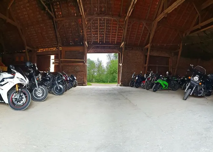 Motorradpension Externbrock Konukevi *